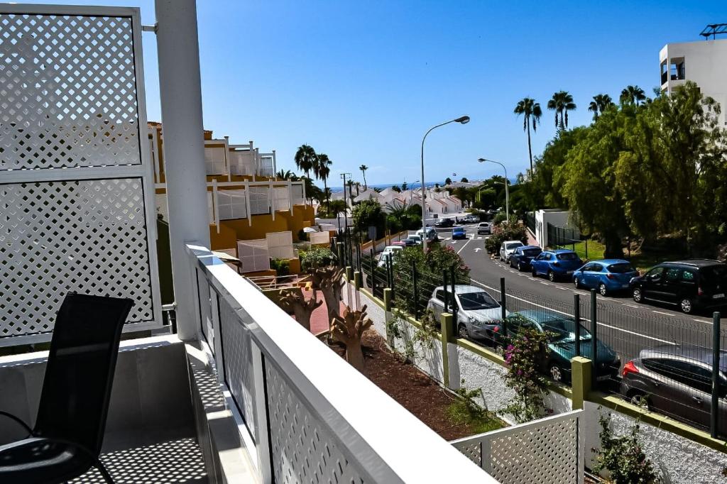 The surrounding neighborhood or a neighborhood close to Az apartmant