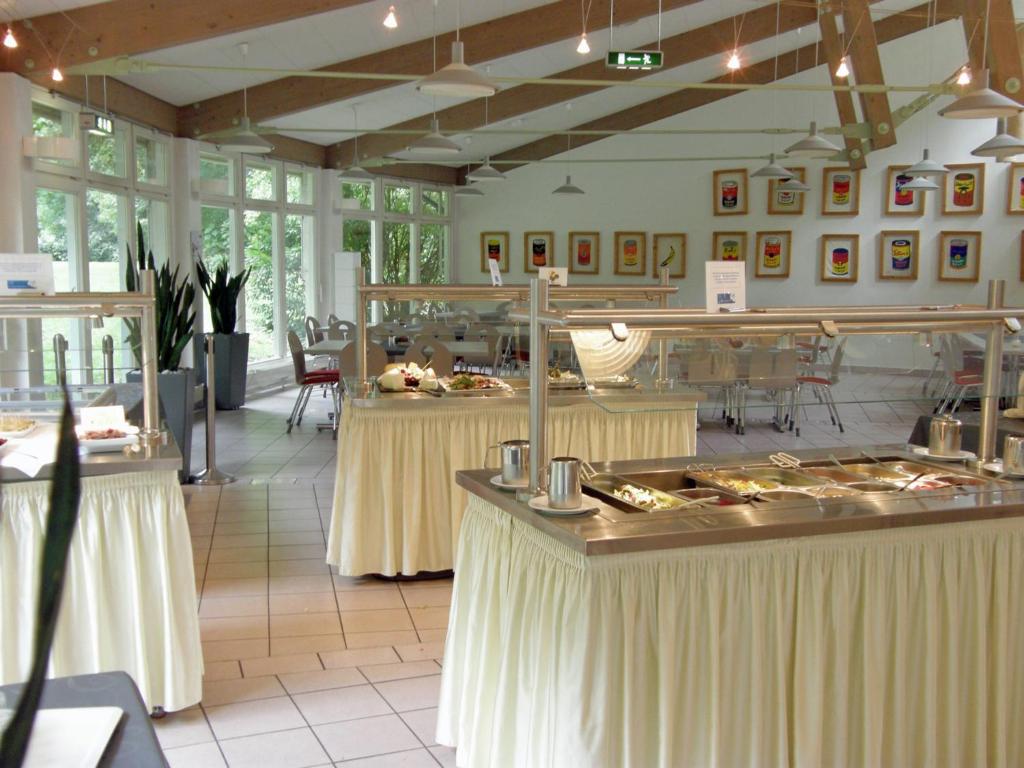 CJD Bonn Castell - Resim 7