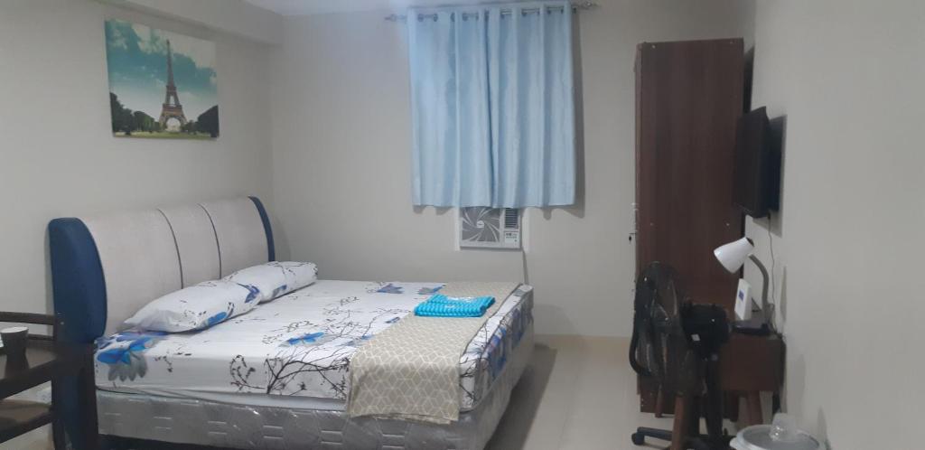 Your Holiday Home( Studio, King Size Bed) - Studio Apartment
