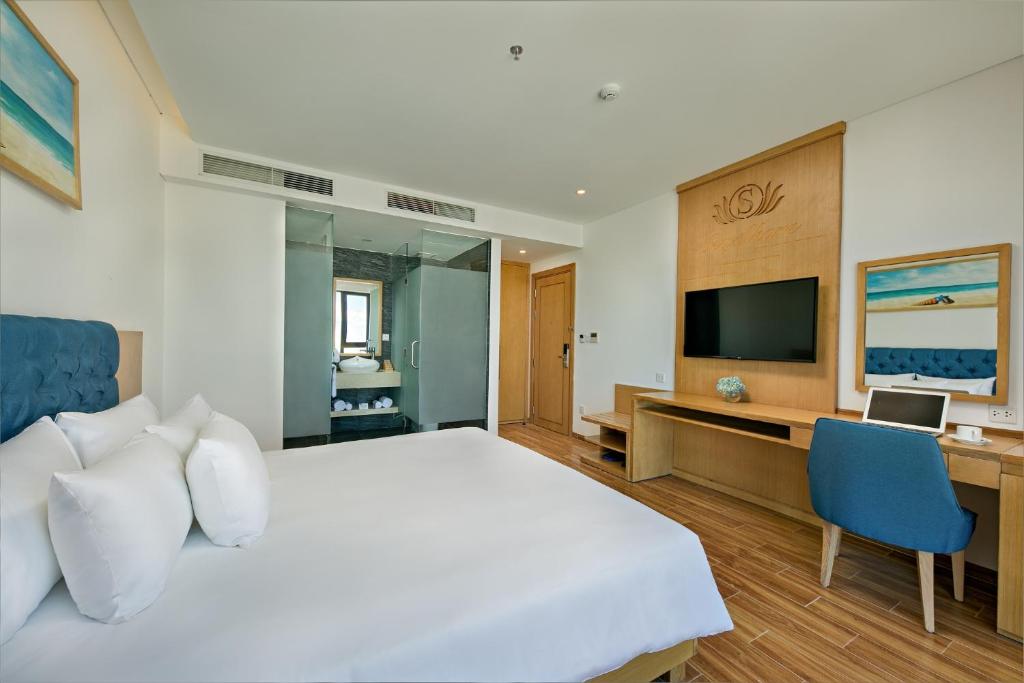 Phòng Deluxe Giường Đôi Nhìn Ra Thành Phố