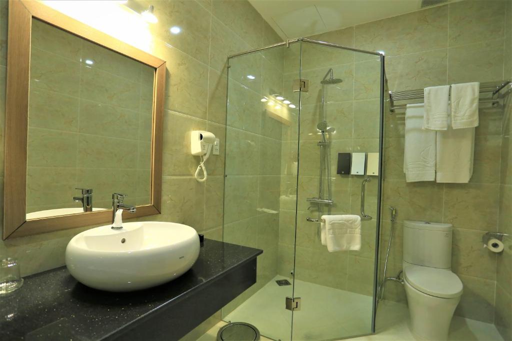 Phung Hung Boutique Hotelにあるバスルーム