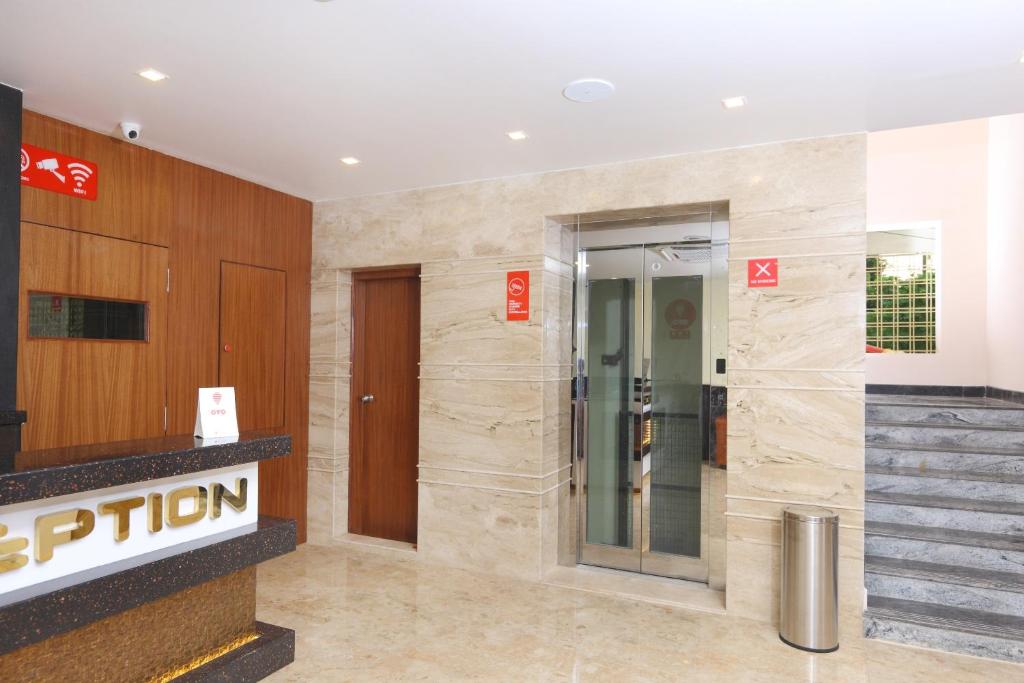 Vstupní hala nebo recepce v ubytování Hotel Ramcharan Residency, Tirupati