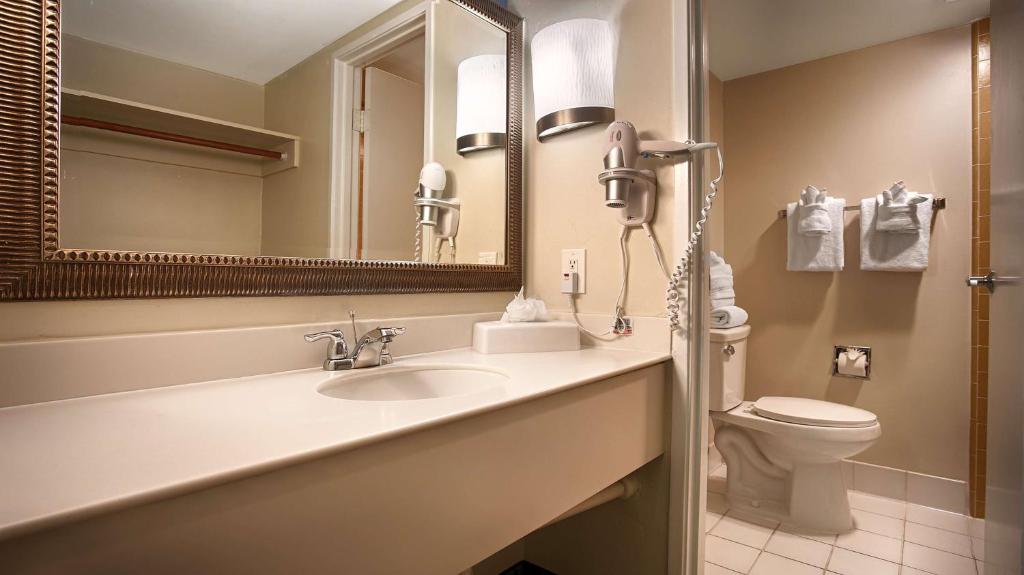 Beachside Inn photo