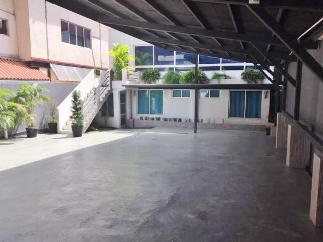 Φωτογραφία από το άλμπουμ του SERENADE Lodging Rooms στην Πόλη του Παναμά