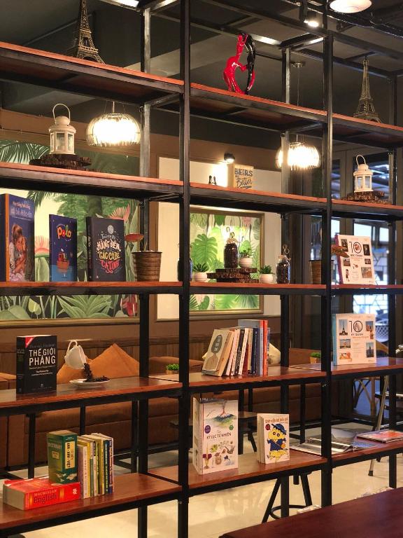 ホテルにある図書室