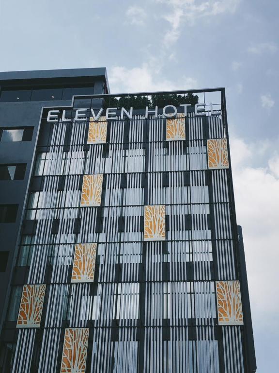Eleven Hotel Bangkok Sukhumvit 11 - Resim 38