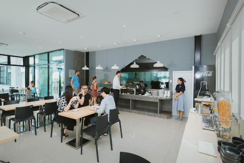 Kokotel Bangkok Sukhumvit 50 - Resim 3