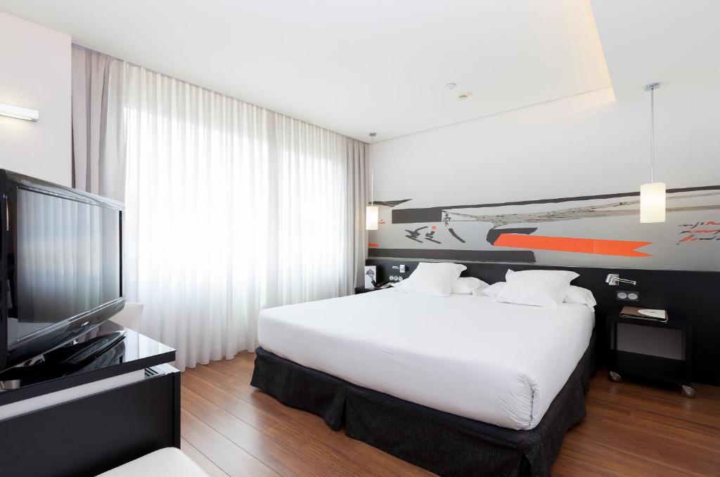
Triple Room with free airport shuttle
