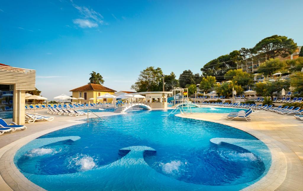 Bazén v ubytování Maistra Select Belvedere Resort nebo v jeho okolí