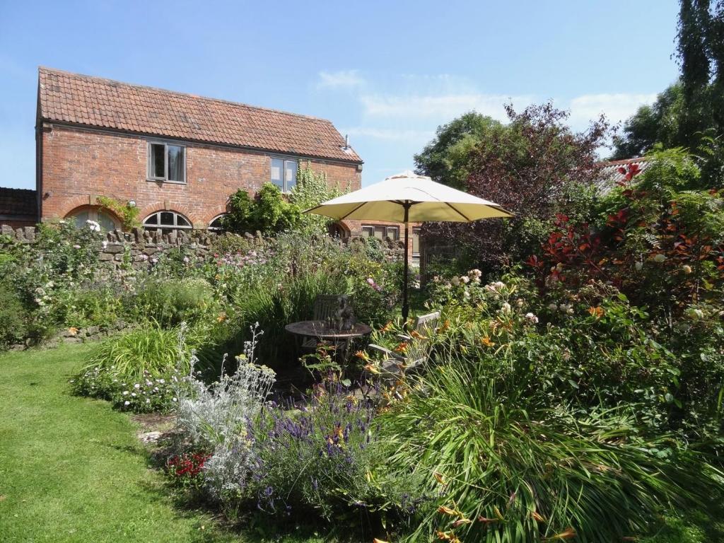 Pittards Farm Cottage - Holiday Home