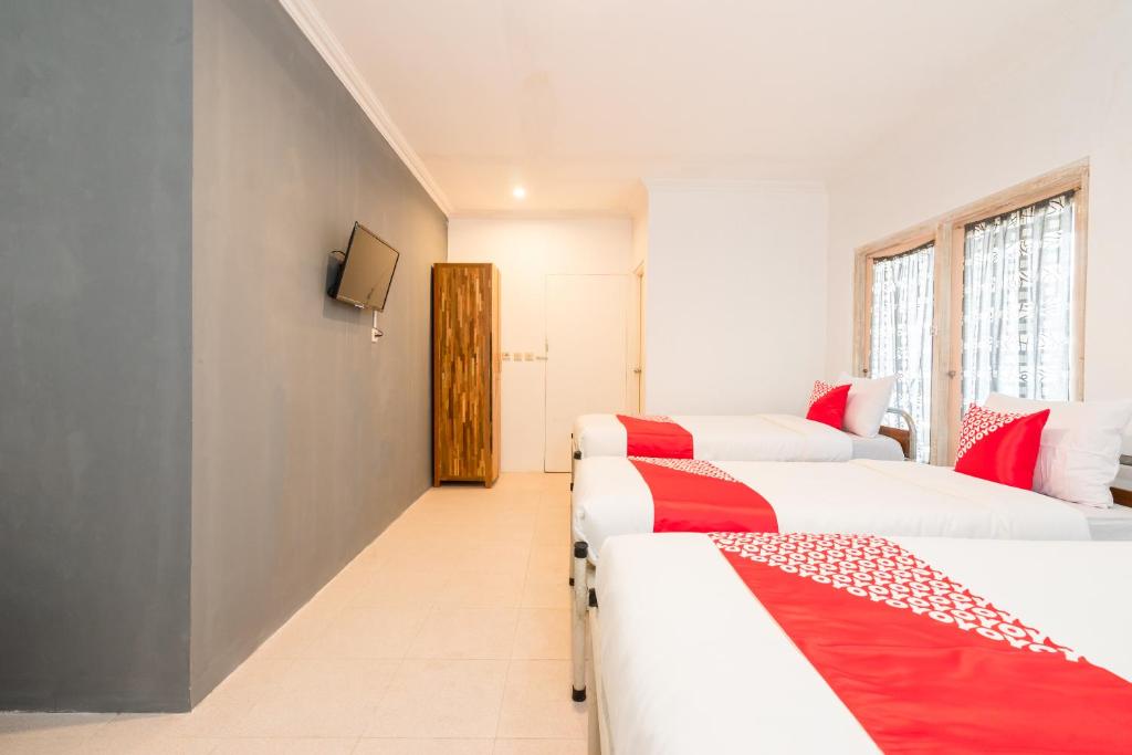 RedDoorz Syariah near Plengkung Gading 2 - Triple Salle Standard