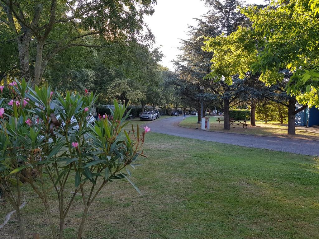 Zahrada ubytování Camping le Moulin du Roy