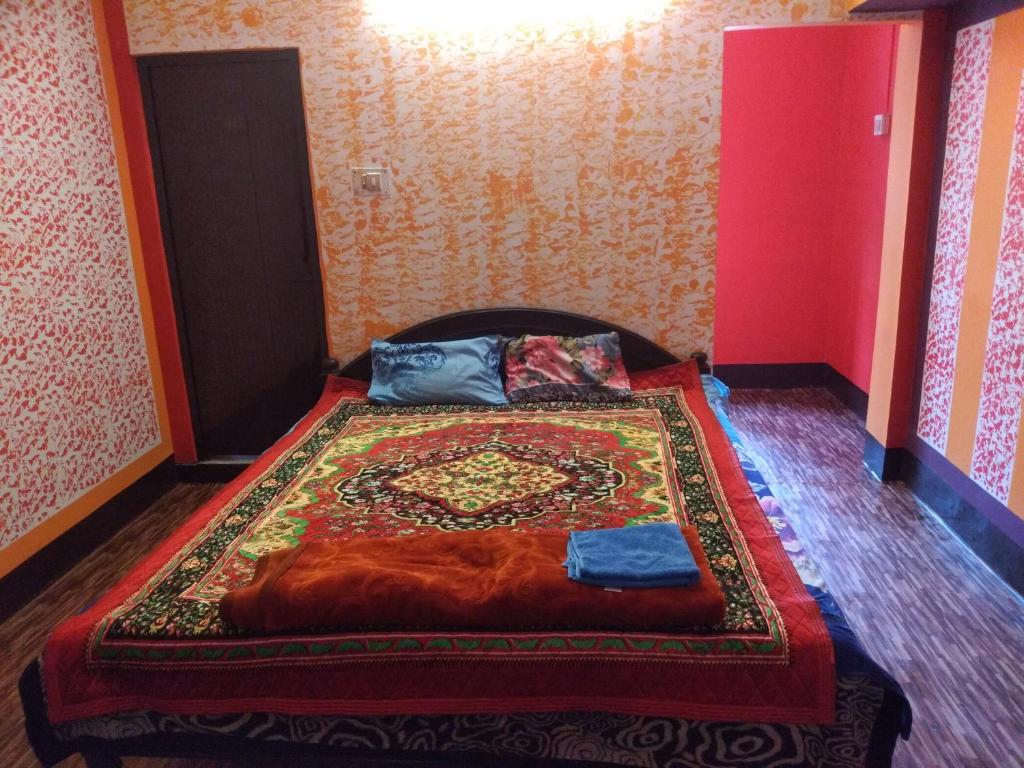 Dekapara Airport Guest House - Standard Family Room