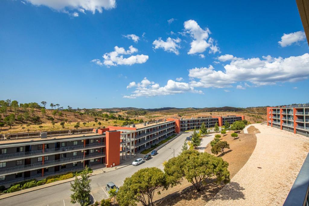 Photo de la galerie de l'établissement Algarve Race Resort - Apartments, à Portimão