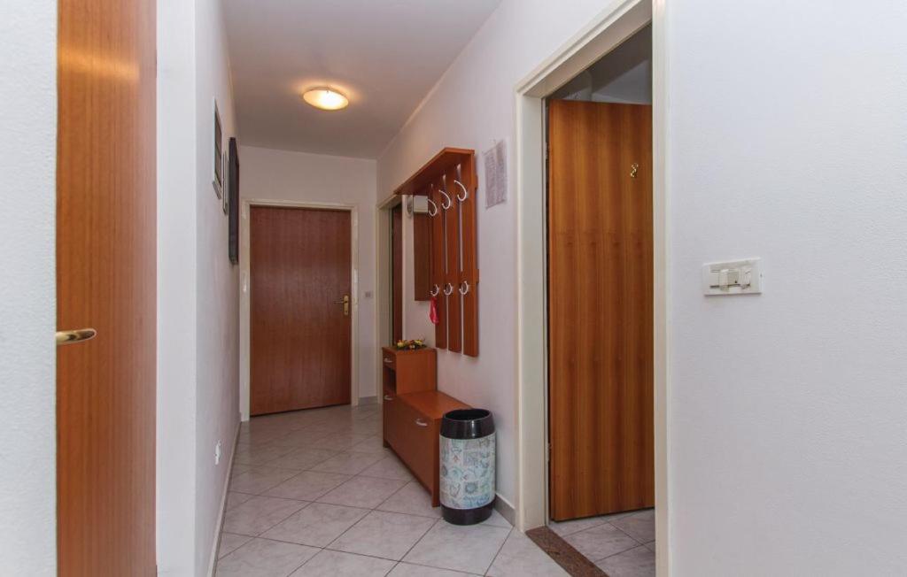 Zdjęcie z galerii obiektu Apartment Zeljko 832 w Rabacu