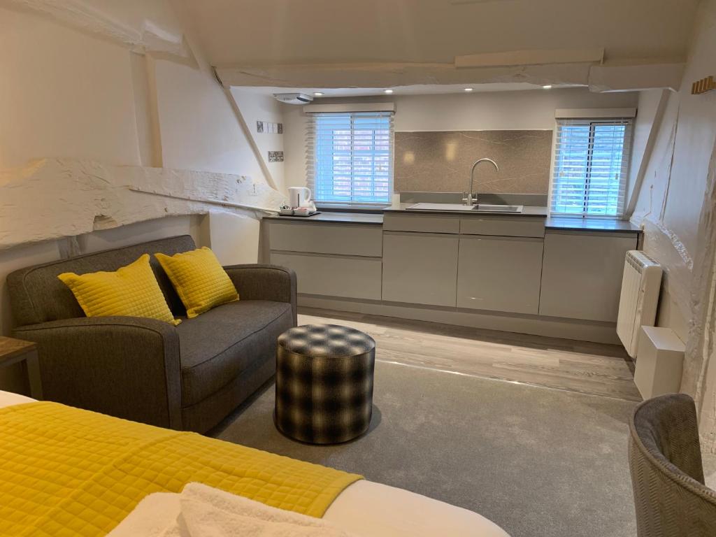 The Falcon Hotel - Apartamento Estudio