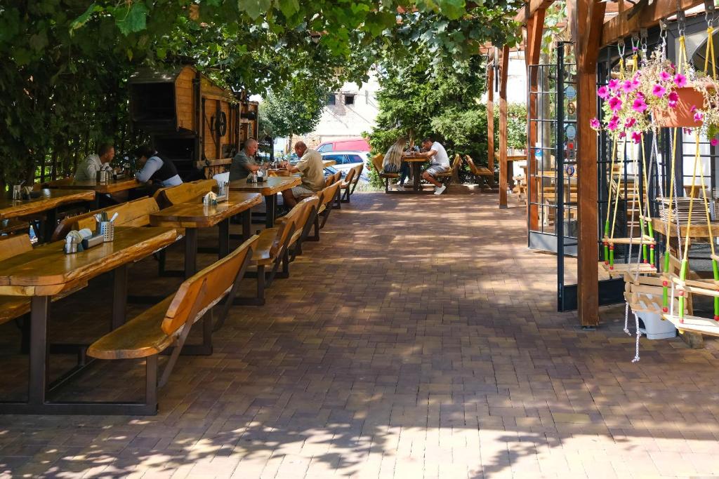 Restaurace v ubytování Hotel Rustikal Hustopeče - U Mandloňových sadů