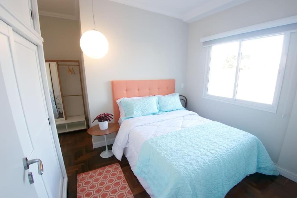  PORT apartamentos lindos e novos com garagem próximo ao Parque Barigui