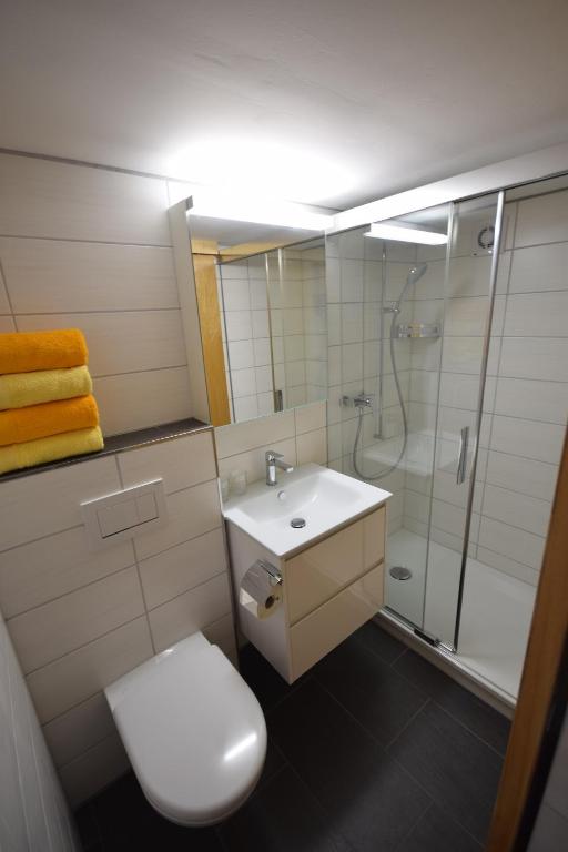 Koupelna v ubytování Studio bim Chalet bim Chilchli