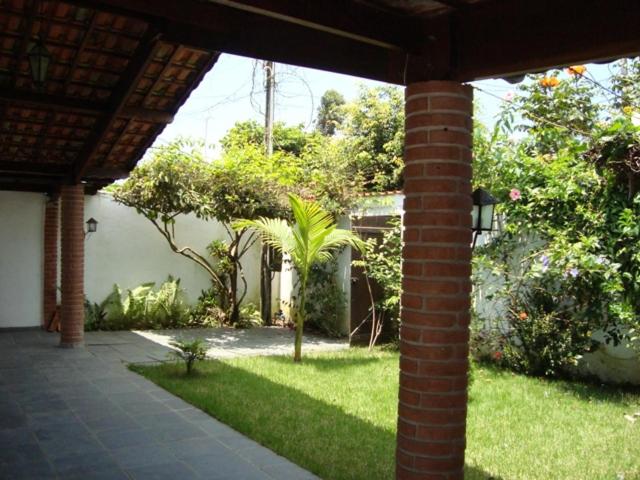  Casa arejada e espaçosa