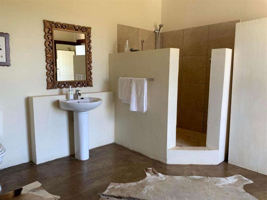 KarMichael Farm - Deluxe King Suite
