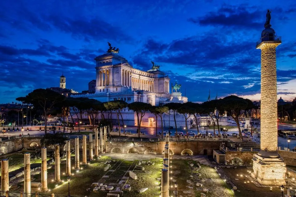 Colonna Traiana, Roma, Italia