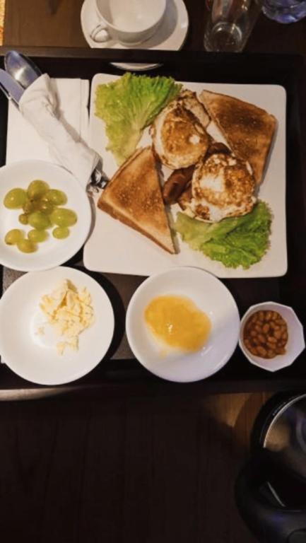 Jídlo v hotelu nebo okolí