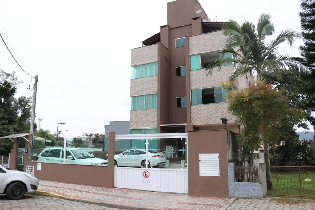  Apartamento Centro próximo Beto Carrero e Praias