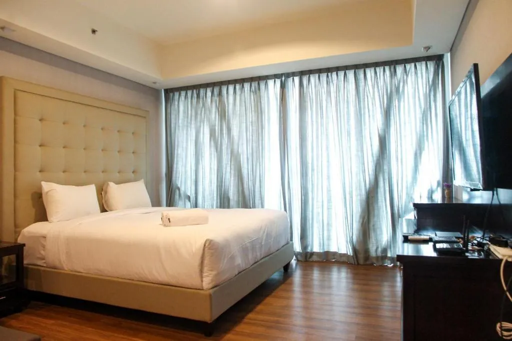 Elegant 1BR Kemang Village Apartment By Travelio, Jakarta, Indonesia