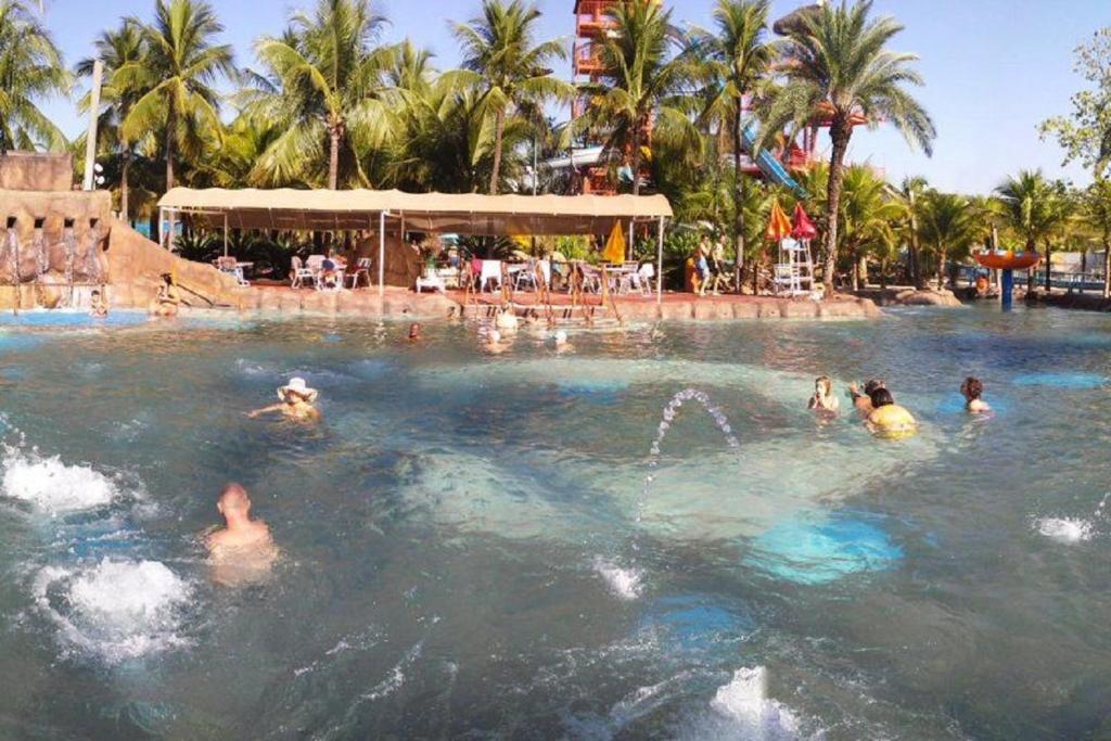  OPR - Resort em Olimpia Frente Piscina