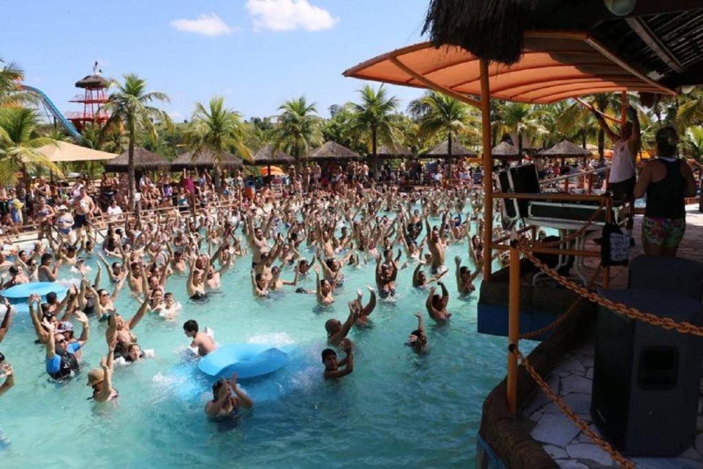  OPR - Resort em Olimpia Frente Piscina