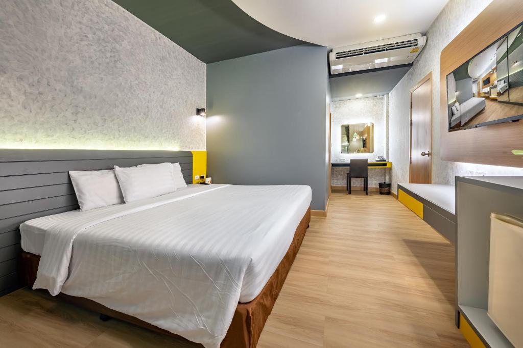 Qiu Hotel Sukhumvit - BTS On Nut Station - 豪华双人间 - 无窗