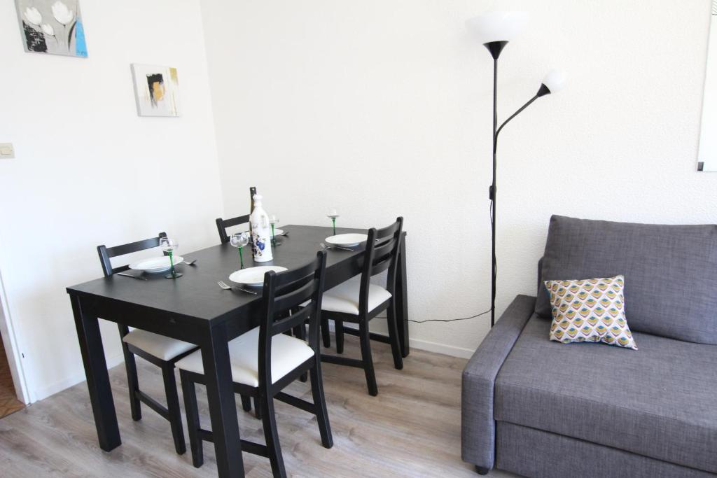 Colmar City Center - SCHNAPSALA Terrasse and Free Parking - BookingAlsace – photo 15