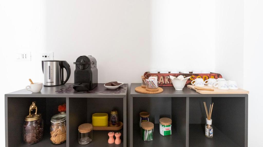 Coffee and tea making facilities at Casa Otto