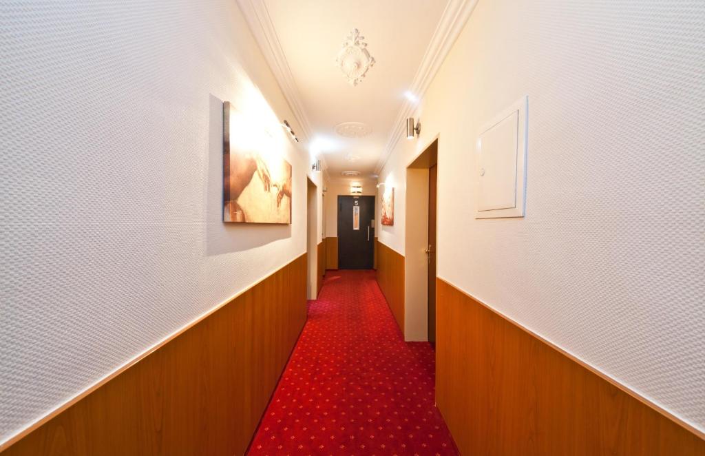Hotel Primus Frankfurt Sachsenhausen - Resim 24