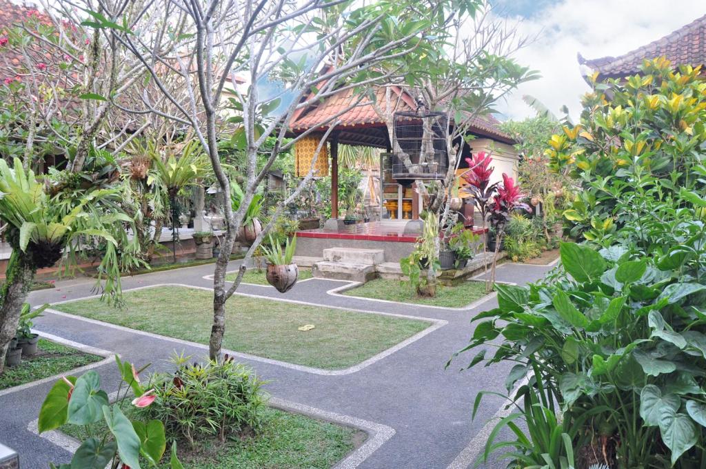 Zahrada ubytování Dunung Sari Homestay