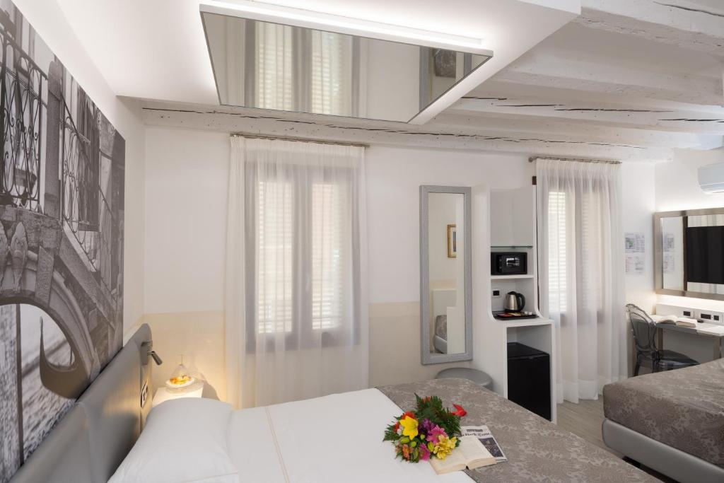 UNAHOTELS Ala Venezia-Adults 16 - Resim 32