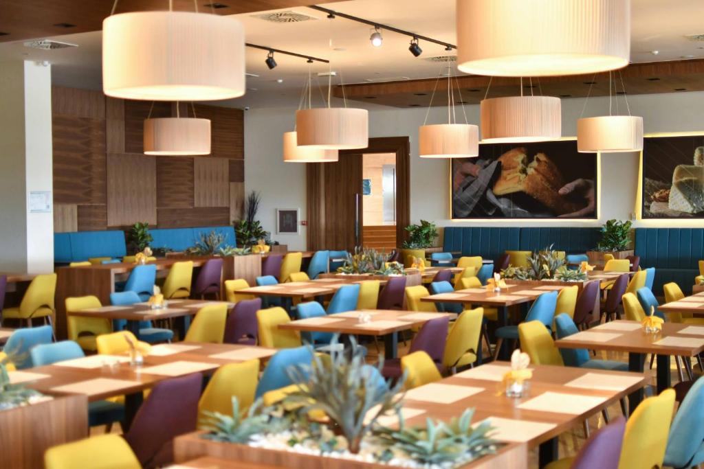 Restaurace v ubytování Hotel Nais