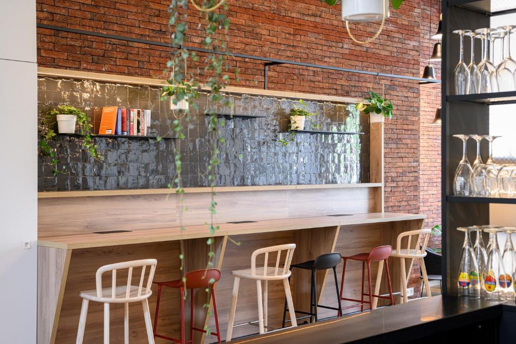 B&B HOTEL Brussels Centre Gare du Midi - Resim 12