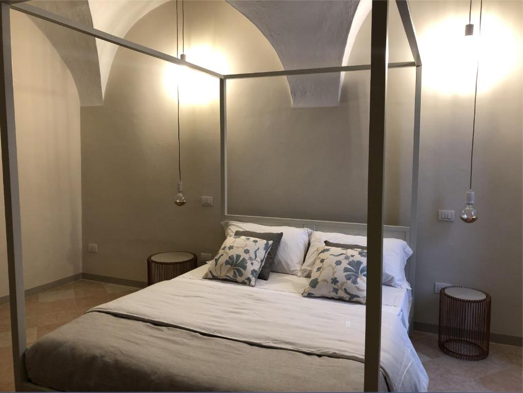 A bed or beds in a room at R&B Il Viavai