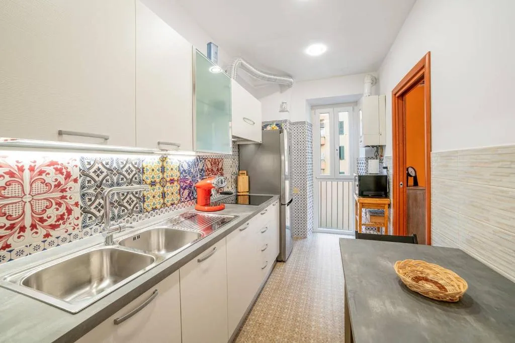 Dacia APARTMENT Roma San Giovanni, Roma, Italia