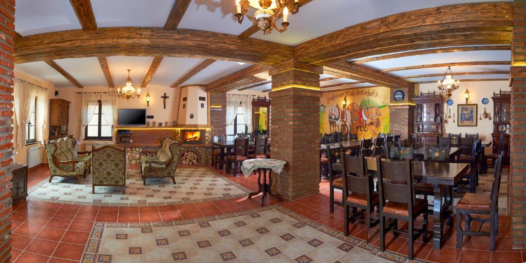 Restaurace v ubytování Conacul Ambient
