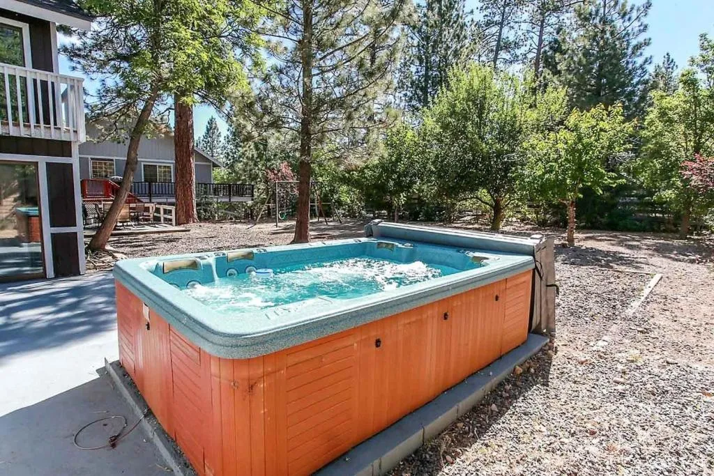 Bluebird Bear-1549 by Big Bear Vacations, Big Bear Lake, Statele Unite ale Americii