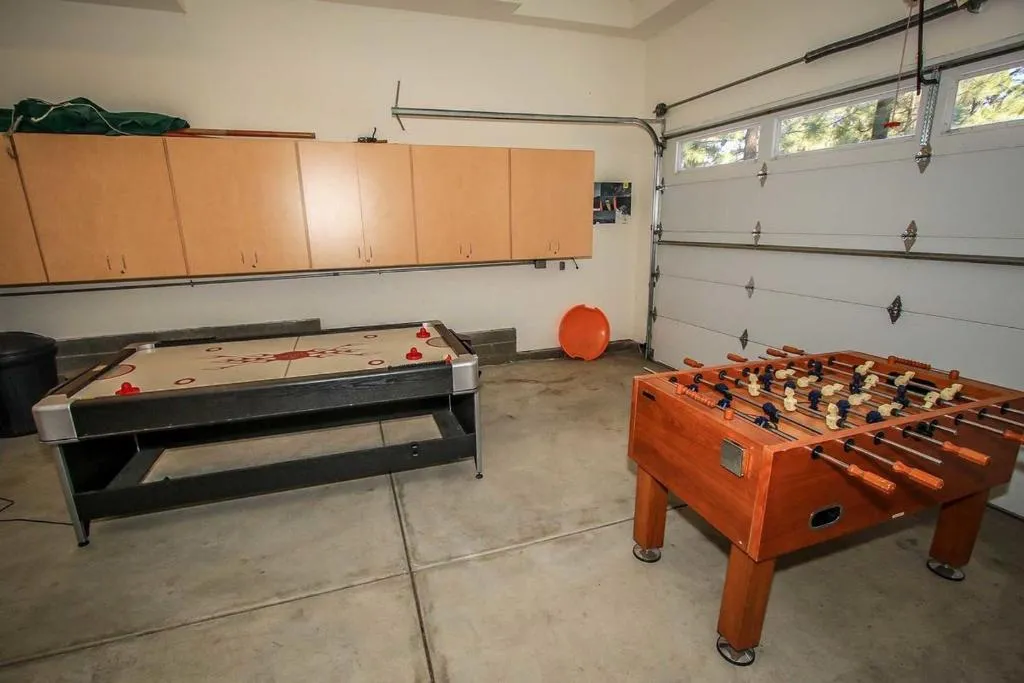 Snow Summit Chalet-1086 by Big Bear Vacations, Big Bear Lake, Statele Unite ale Americii