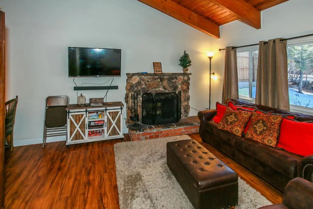 Home Sweet Home-1841 by Big Bear Vacations, Big Bear Lake, Statele Unite ale Americii