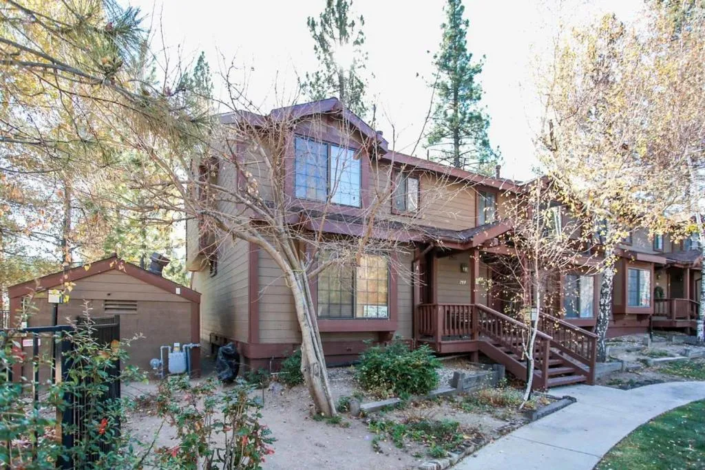 Gone Fish Inn-1766 by Big Bear Vacations, Big Bear Lake, Statele Unite ale Americii