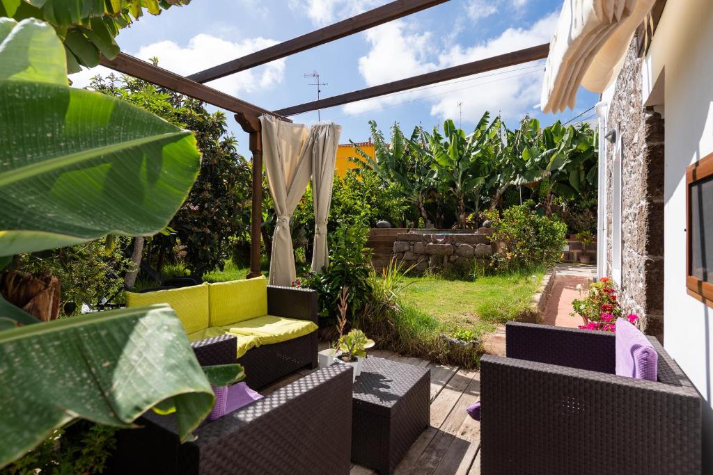 Zahrada ubytování Villa Canaria piscina jacuzzi jardín