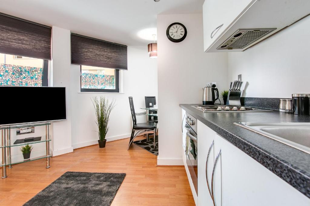 Parkside Modern Apartment - Central Birmingham