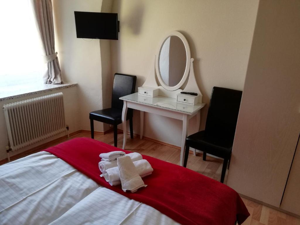 Postel nebo postele na pokoji v ubytování Hotel Kirchenwirt