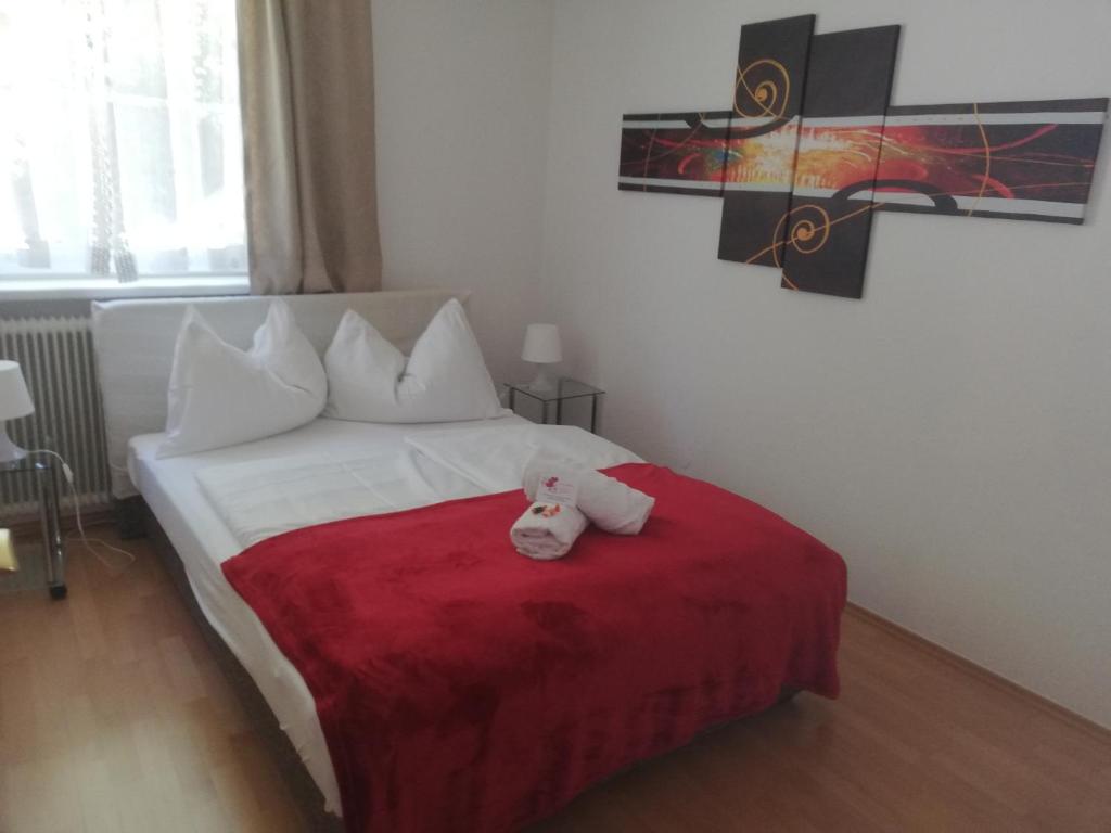 Postel nebo postele na pokoji v ubytování Hotel Kirchenwirt